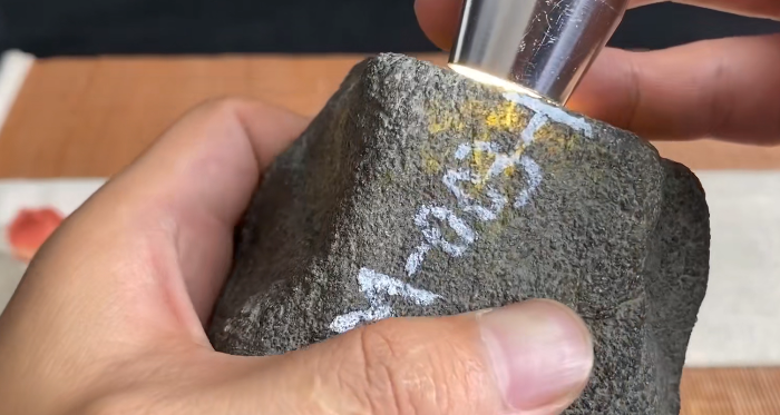 价值7万元的莫西沙翡翠原石